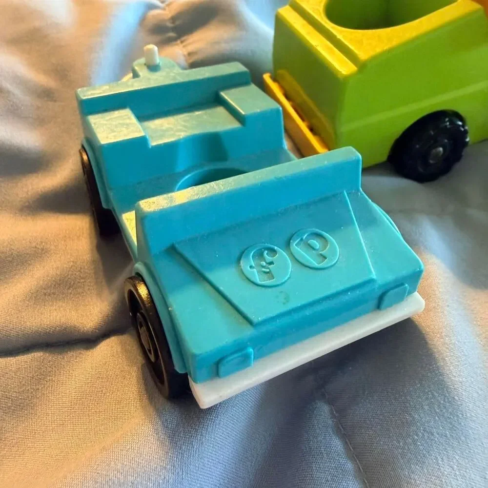 Vintage Fisher-Price Multi Cars-vehicles